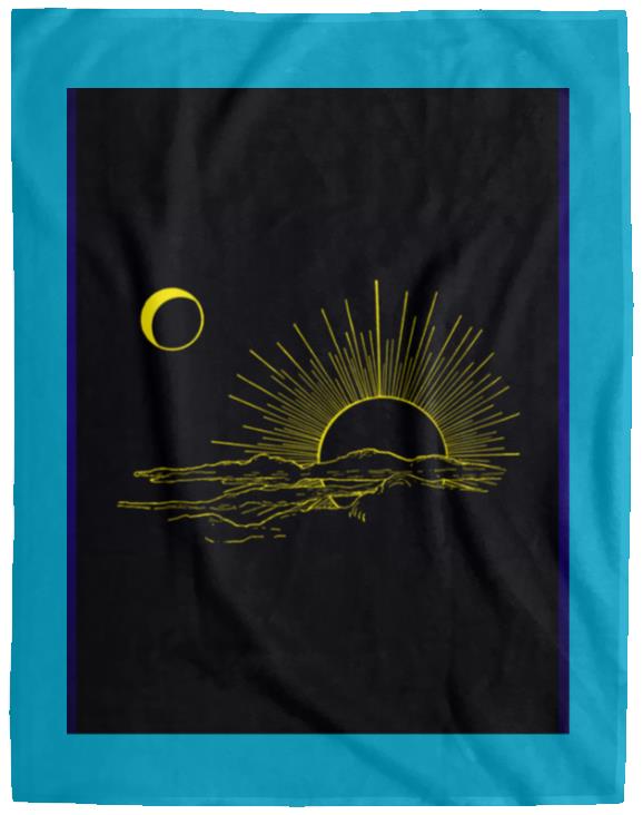 Sun and moon t-shirt VPL Cozy Plush Fleece Blanket - 60x80