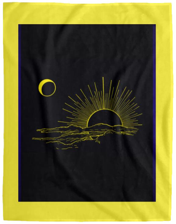 Sun and moon t-shirt VPL Cozy Plush Fleece Blanket - 60x80